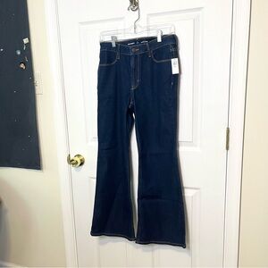✧･ﾟNWT old navy dark wash flares